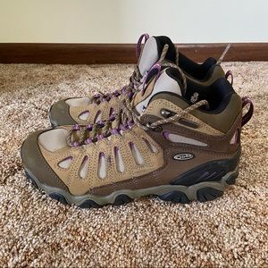 Oboz Hiking Boots